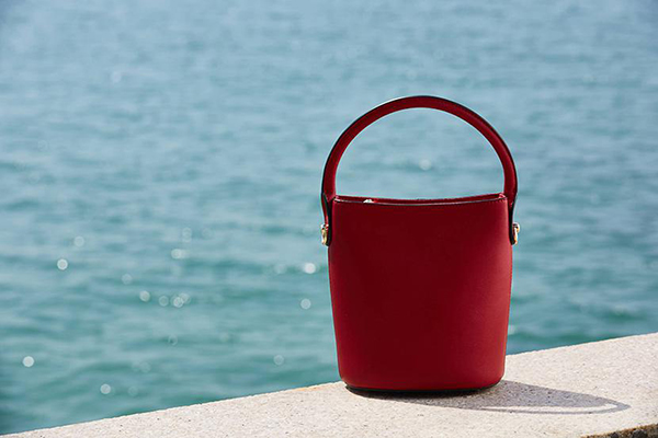 ����ū����