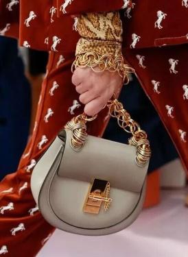 ����ū����