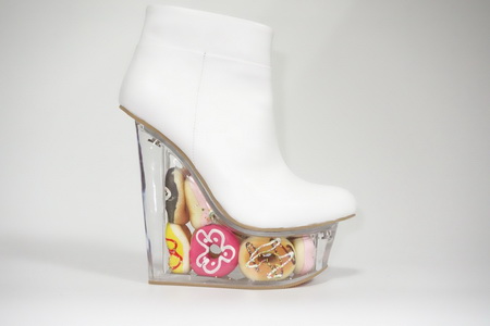 ʱ��͸��ˮ̨ŮЬ