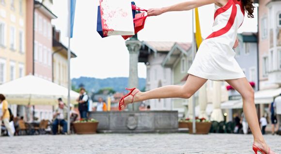 ���˵�ŷĦ������������Ӵ����ղ�ͬ