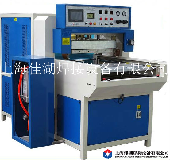 Ь��ѹ������PET��������ͬ���۶ϻ���ǰ���Զ����ܲ��۶ϻ�