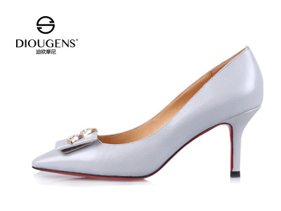 ���ݵ�ŷĦ��Ʒ��Ь ʱ�г���������