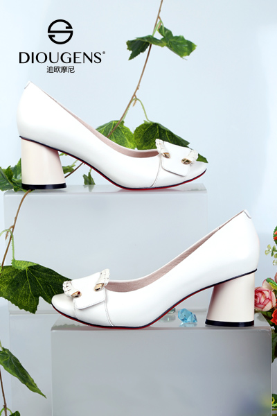 ��ŷĦ��ŮЬ ������������