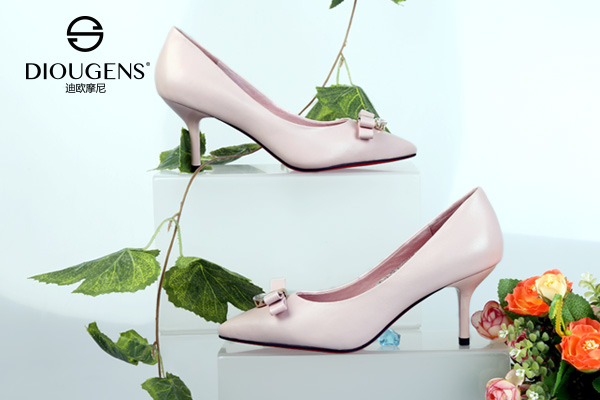 ���ϵ�ŷĦ��Ʒ��Ь ����Ƕ�һ�޶�������