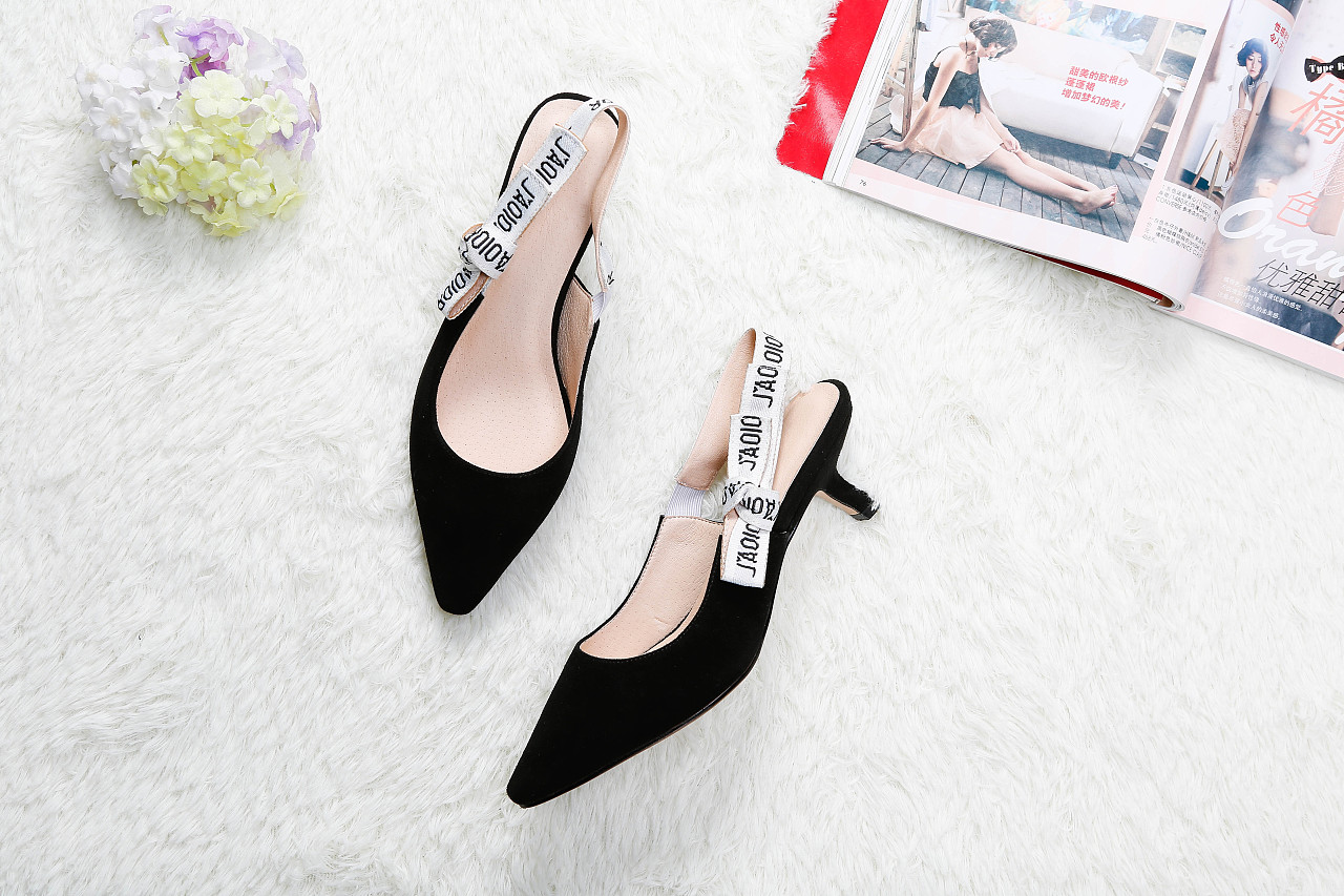 ŮЬ�����ĸ�Ʒ�ƺã�