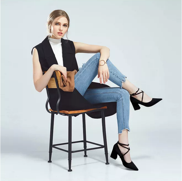 ѡ����˵�ŷĦ��ʱ��ŮЬƷ�ƣ���ҵ�¸�����һ����