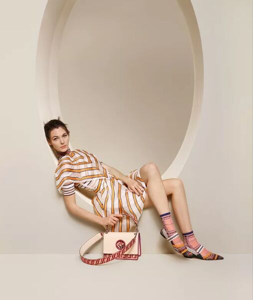 ��ŷĦ����е���ŮЬƷ�ƣ����Ĵ��������Ʒ��Ʒ��