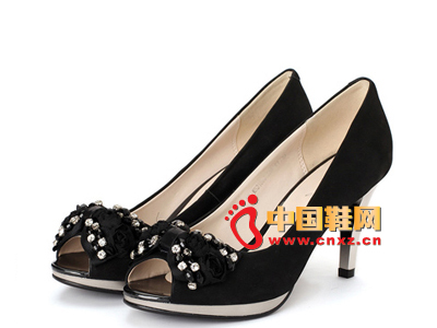 �������¿�ŮЬ���� ʱ�о�����ɫ�������������߸�Ů��Ь