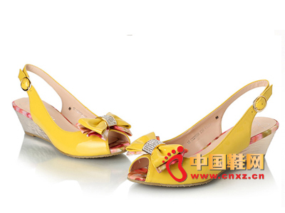 �������¿�ŮЬ���� ʱ�л�ɫ���������ϵ���黨�¸�Ů��Ь