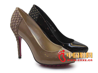 ����2013�����¿�ŮЬ���� ʱ�аٴ����ͷ���鳬�߸�Ů��Ь