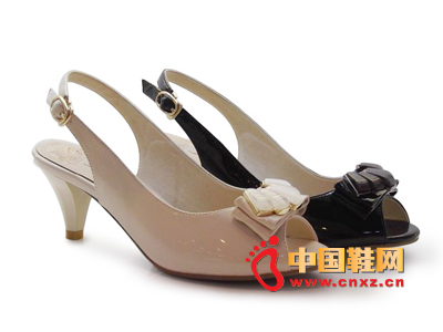 ����2013�����¿�ŮЬ���� �����ʱ�аٴ�����ϵ���и�Ů��Ь