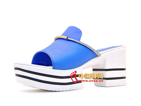 ������2013���ļ���ɫ�ָ�Ůʿ�ر�����7056-1