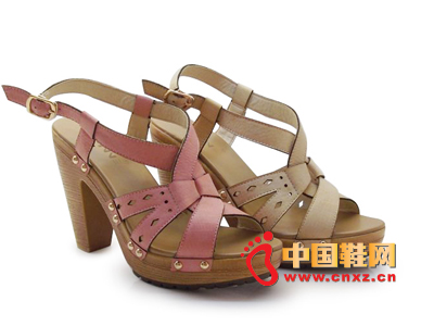 ����2013�����¿�ŮЬ���� ʱ�з�ˮ̨��¥í���ָ��߸�Ů��Ь