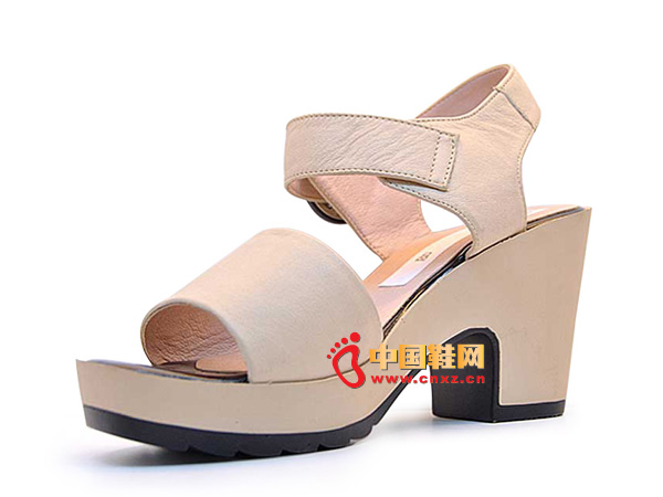 ��������ɫϵ�۴ָ�Ůʿ������ЬC0246-1