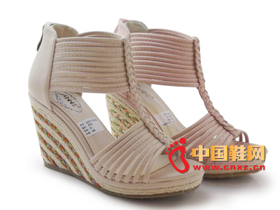 ����2013�����¿�ŮЬ���� ʱ�в������Ƿ�������¸�Ů��ѥ