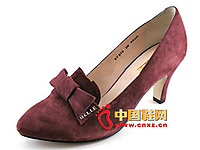 ����ʱ��ŮЬ���¿�ʱ�аٴ�ƺ�ɫ��ͷ������߸�Ů��Ь