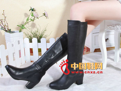 ����ʱ��ŮЬ���¿��ɫ���ٴ�ϵ���и�Ůʿ��ѥ