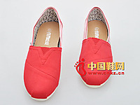 ����ɿ�2013�¿����к�ɫ��Ь����