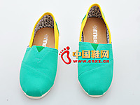 ����ɿ�2013�¿�������ɫ��Ь����