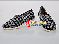 ����ɿ�2013�¿����л���Ůʿ��Ь���� ��ɫ