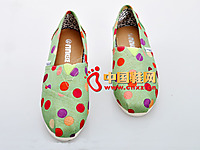 ����ɿ�2013�¿����е��Ůʿ��Ь���� ��ɫ