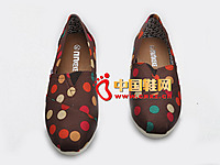 ����ɿ�2013�¿����е��Ůʿ��Ь���� ��ɫ