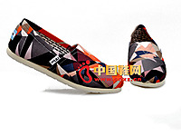 ����ɿ�2013�¿����в��Ʋ�Ь����  ��ɫ