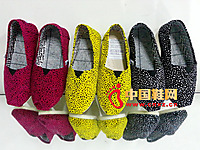 ����ɿ�2013�¿����е���Ʋ�Ь���� ��ɫ