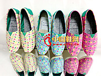 ����ɿ�2013�¿����е���Ʋ�Ь���� ��ɫ