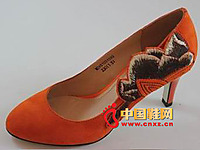 �����ζ�2013�ﶬ��ʱ��ŮЬ���� �¿�߸���Ь