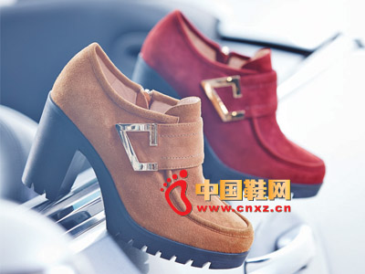 �ָ��ﶬŮЬϵ��  ʱ�ж�ѥ