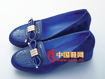 �ָ��ﶬŮЬϵ�� ʱ���и���Ь