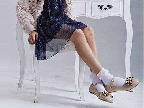 �ļ������ɫ������ϵ��Ůͯ����Ь�¿�����