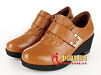 ŵ����˼2014�¿�ʱ�к��ŮЬ