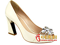 �޳�����2014�¿�ʱ����������߸�ŮЬ