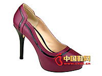 �޳�����2014�¿�ʱ�������ˮ̨�߸�ŮЬ