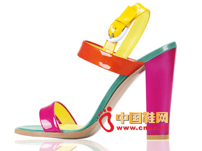 �������2014�¿�ŮЬ ʱ�в�ɫ���߸�Ů��Ь