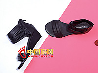 ����ū�����¿�ŮЬ ��ɫʱ�������¸���Ь