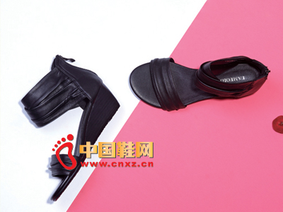 ����ū�����¿�ŮЬ ��ɫʱ�������¸���Ь