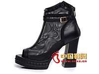 ŵ����˼2014�¿�ʱ��ŮЬ