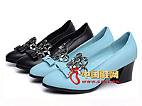 ŵ����˼2014�¿�ʱ��ŮЬ