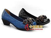 ŵ����˼2014�¿�ʱ��ŮЬ