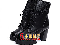 ŵ����˼2014�¿�ʱ��ŮЬ