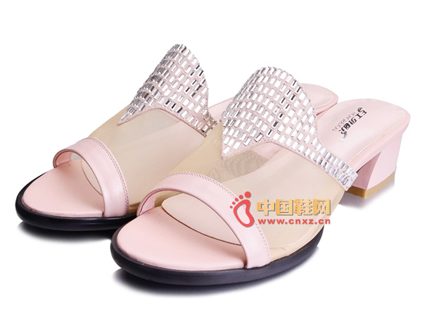 �챴ŷ2014����ʱ��ŮЬ�¿�����