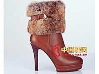 �����¿�ʱ��ŮЬ ë��ʱ�и߸�Ůѥ