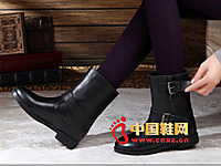 ŵ����˼2014�¿�ʱ��ŮЬ