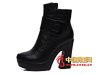 ŵ����˼2014�¿�ʱ��ŮЬ