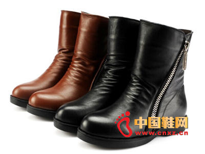 ŵ����˼2014�¿�ʱ��ŮЬ