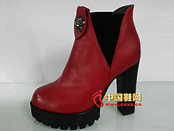 ŵ����˼2014�¿�ʱ��ŮЬ