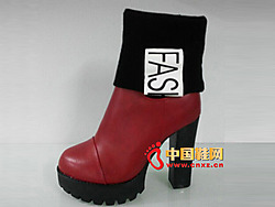 ŵ����˼2014�¿�ʱ��ŮЬ